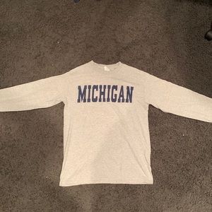 Grey University of Michigan long sleeve shirt Medium mens